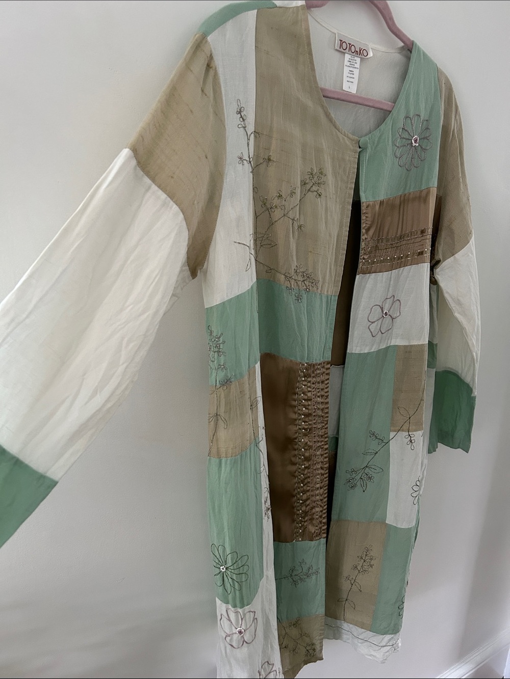 Vintage TOTOnKO Patchwork Silk/Linen Jacket Embroidered Floral Artsy Lagenlook - Picture 4 of 15